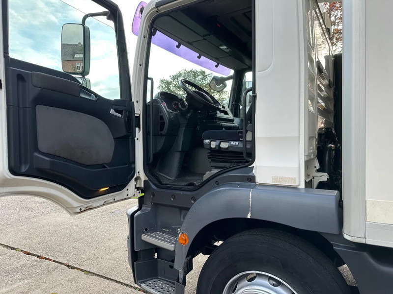 MAN TGM 18.280 / NL TRUCK / EURO 4 / CLIMA / DOORS+LIFT+SIDE DOOR / CARRIER FRIGO (print broken!) - Kamion frigorifer: foto 4 MAN TGM 18.280 / NL TRUCK / EURO 4 / CLIMA / DOORS+LIFT+SIDE DOOR / CARRIER FRIGO (print broken!) - Kamion frigorifer: foto 4