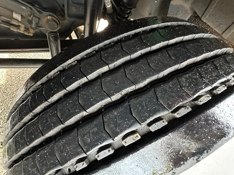 Mercedes-Benz Atego 1018 / NL TRUCK / LOW KM / AIRCO / EURO 6 / BOX+LIFT+SIDE DOOR / 10T / AUTOMATIC - Kamion vagonetë: foto 5 Mercedes-Benz Atego 1018 / NL TRUCK / LOW KM / AIRCO / EURO 6 / BOX+LIFT+SIDE DOOR / 10T / AUTOMATIC - Kamion vagonetë: foto 5