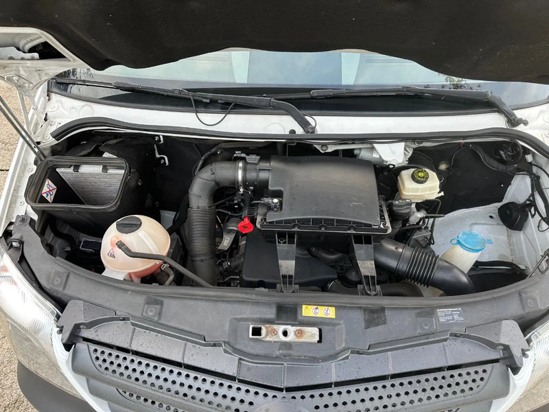 Mercedes-Benz Sprinter 313 CDI / L2H2 / AUTOMAAT / NL BUS / 130 PK / 2-ZITS / CC / AIRCO / CAMERA - Furgon: foto 3 Mercedes-Benz Sprinter 313 CDI / L2H2 / AUTOMAAT / NL BUS / 130 PK / 2-ZITS / CC / AIRCO / CAMERA - Furgon: foto 3