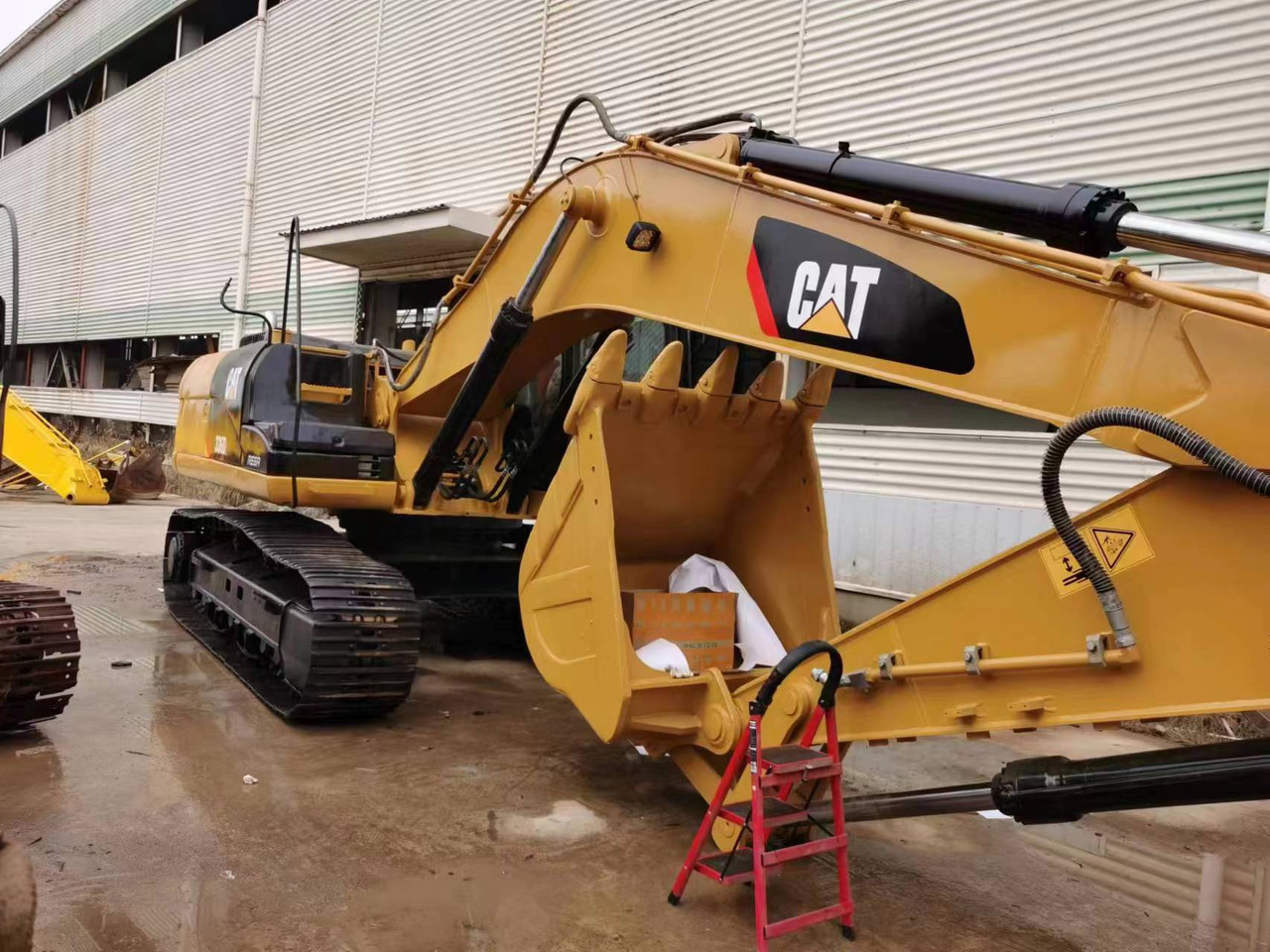 CATERPILLAR CAT336D2 - Ekskavator me zinxhirë: foto 4 CATERPILLAR CAT336D2 - Ekskavator me zinxhirë: foto 4