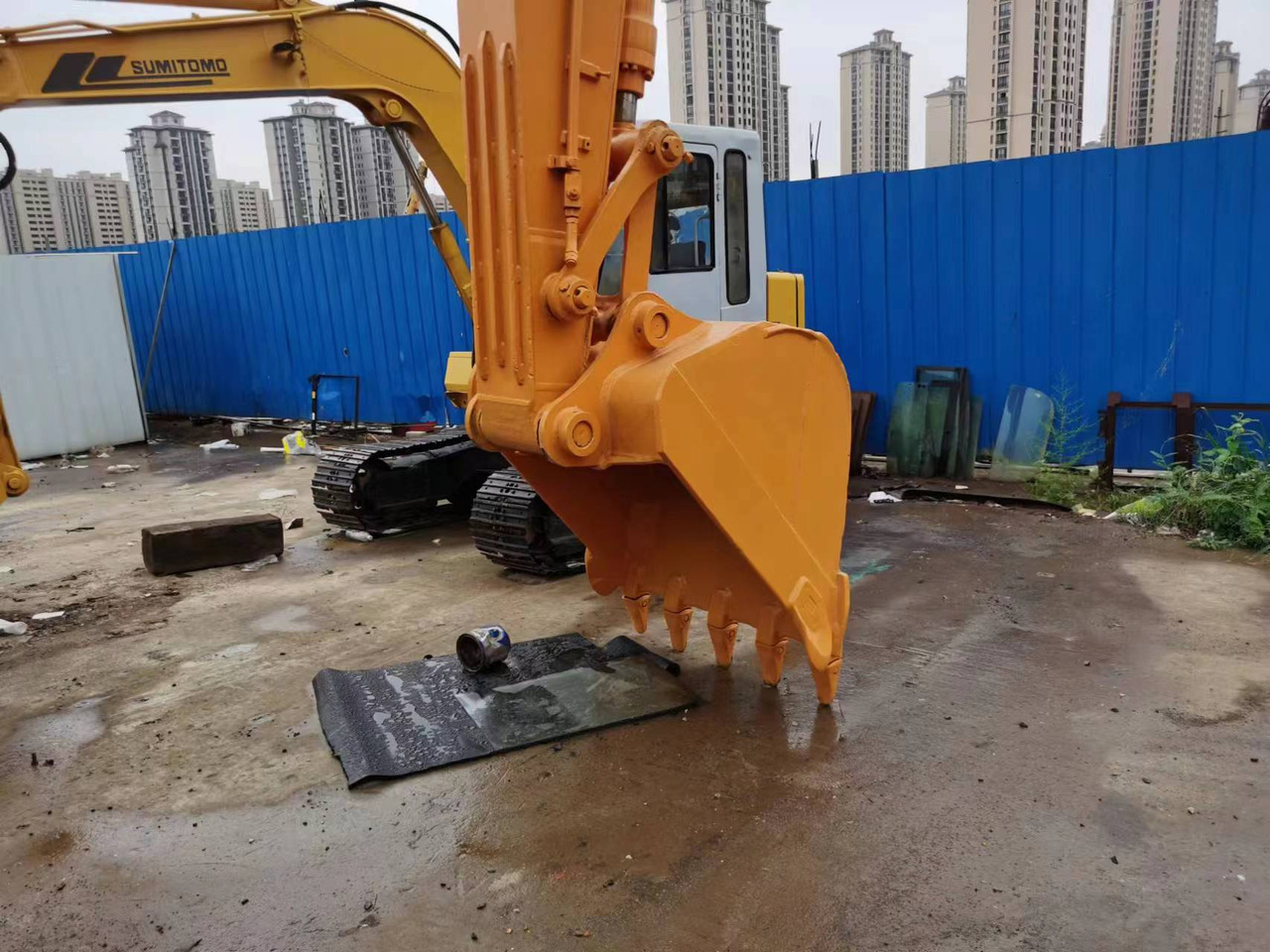 HYUNDAI 210W-7 - Ekskavator me goma: foto 5 HYUNDAI 210W-7 - Ekskavator me goma: foto 5