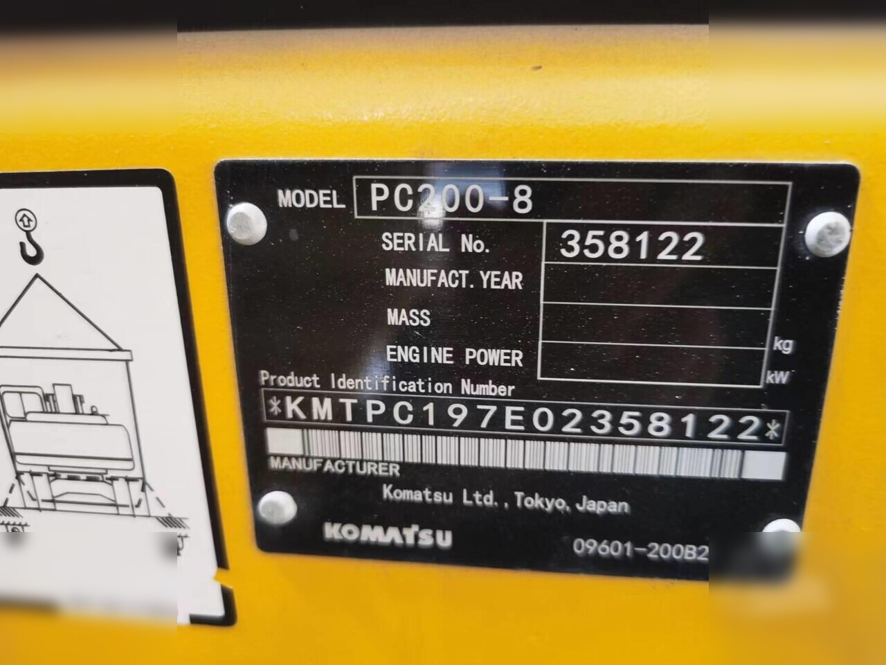 KOMATSU PC200 - Ekskavator me zinxhirë: foto 3 KOMATSU PC200 - Ekskavator me zinxhirë: foto 3