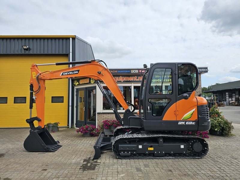Develon DX60E-10N - Miniekskavator: foto 1 Develon DX60E-10N - Miniekskavator: foto 1