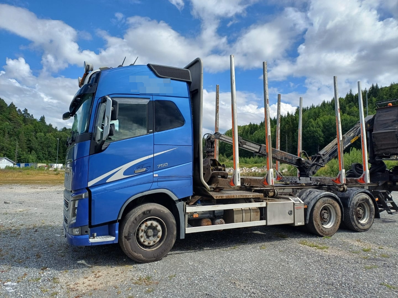 Volvo FH16 750 - Kamion për transport druri, Kamion me vinç: foto 1 Volvo FH16 750 - Kamion për transport druri, Kamion me vinç: foto 1
