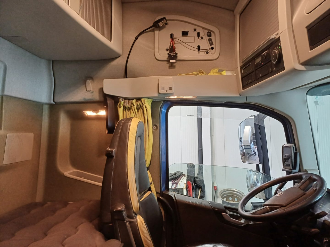 Volvo FH16 750 - Kamion për transport druri, Kamion me vinç: foto 4 Volvo FH16 750 - Kamion për transport druri, Kamion me vinç: foto 4