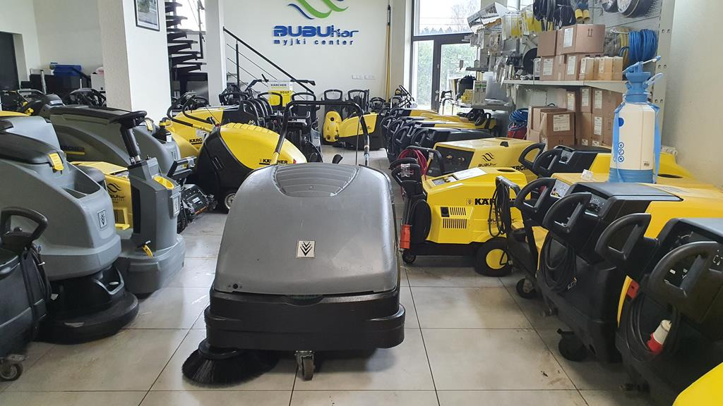 KÄRCHER KM 85/50 W Bp Accu - Makineri fshirëse-thithëse: foto 3 KÄRCHER KM 85/50 W Bp Accu - Makineri fshirëse-thithëse: foto 3