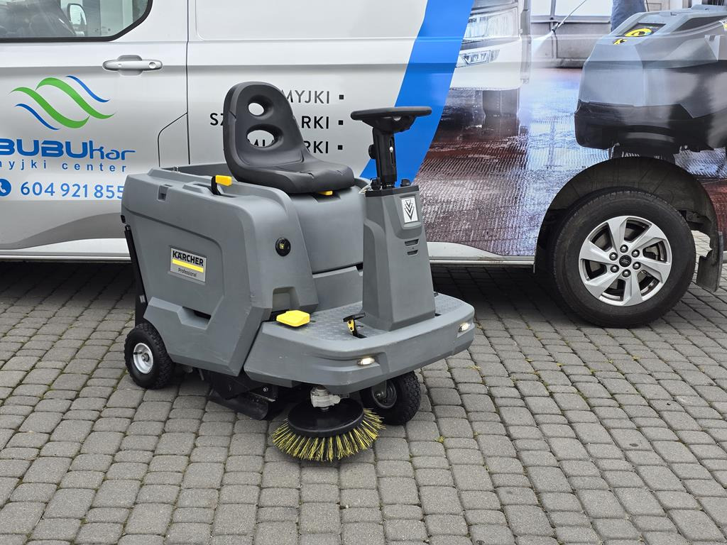 KÄRCHER Zamiatarka KARCHER KM 85/50 R Bp Pack 2019 R 91 HOURS - Makineri fshirëse-thithëse: foto 2 KÄRCHER Zamiatarka KARCHER KM 85/50 R Bp Pack 2019 R 91 HOURS - Makineri fshirëse-thithëse: foto 2