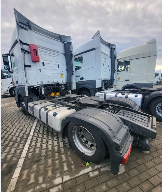 Mercedes-Benz ACTROS 1845 mega  WDF - Gjysmë-kamion: foto 4 Mercedes-Benz ACTROS 1845 mega  WDF - Gjysmë-kamion: foto 4