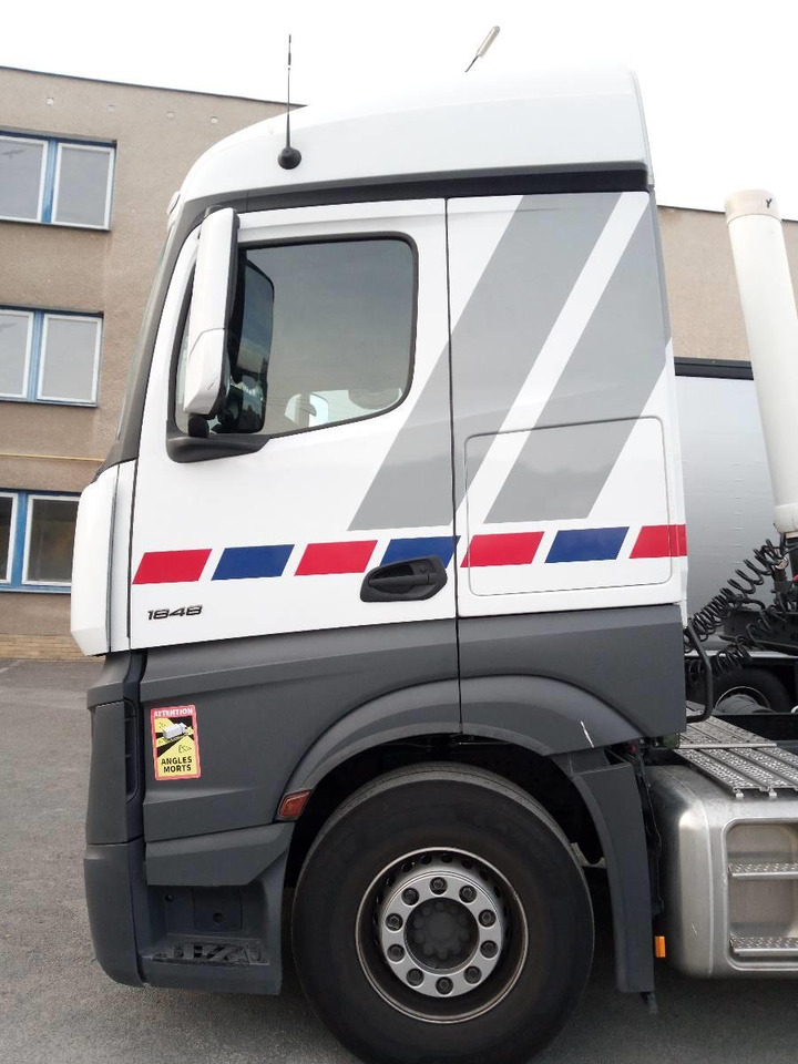 Mercedes-Benz Actros 1848 4x2 BigSpace PTO compressor - Gjysmë-kamion: foto 4 Mercedes-Benz Actros 1848 4x2 BigSpace PTO compressor - Gjysmë-kamion: foto 4