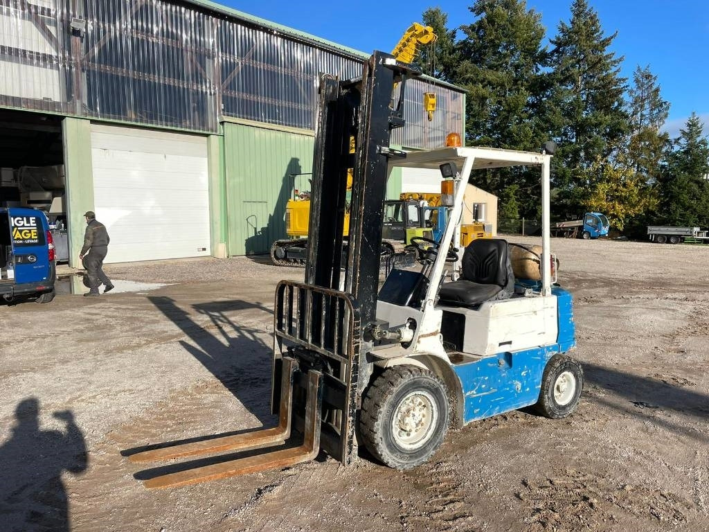 Mitsubishi FG20 - Pirun më gaz: foto 1 Mitsubishi FG20 - Pirun më gaz: foto 1
