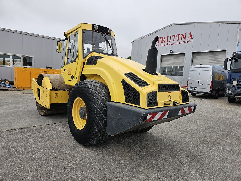 BOMAG BW213DH-4 - Ngjeshës: foto 2 BOMAG BW213DH-4 - Ngjeshës: foto 2