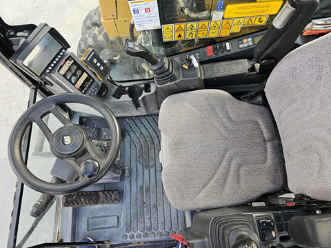 Ekskavator me goma CATERPILLAR M318F: foto 10