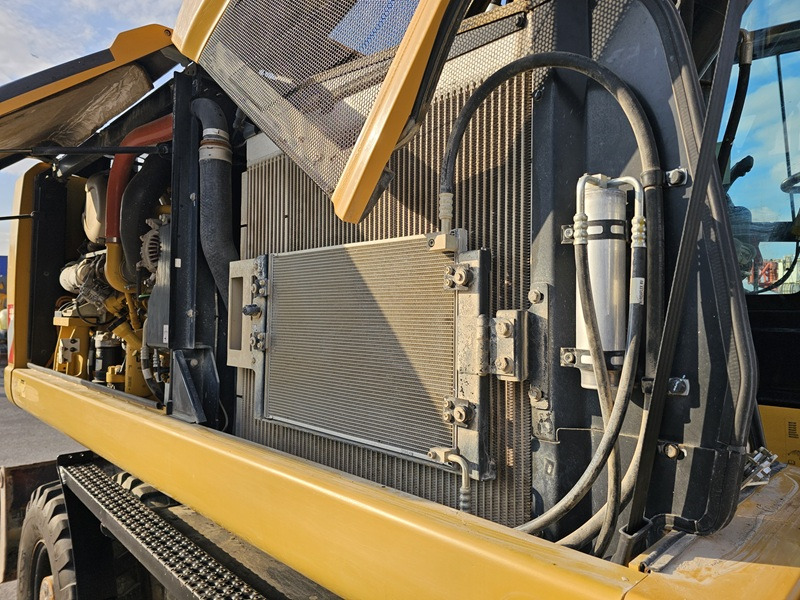 Ekskavator me goma CATERPILLAR M318F: foto 14