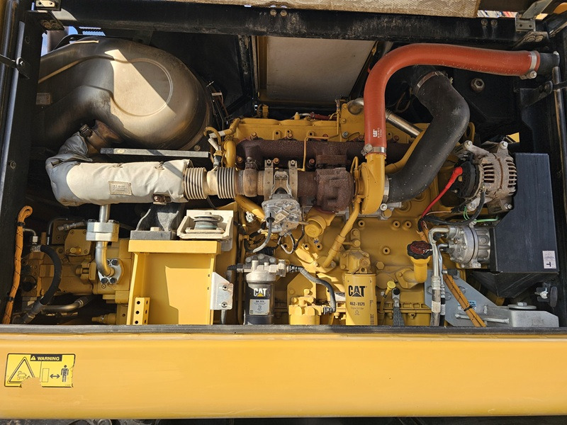 Ekskavator me goma CATERPILLAR M318F: foto 15