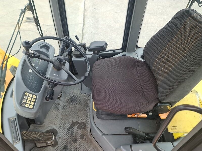 Fadrom me goma Volvo L40B: foto 7