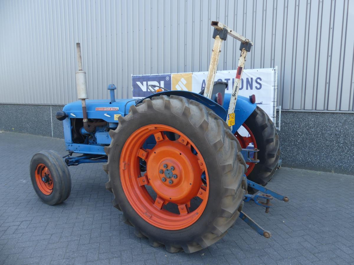 Fordson Major - Traktor: foto 4 Fordson Major - Traktor: foto 4