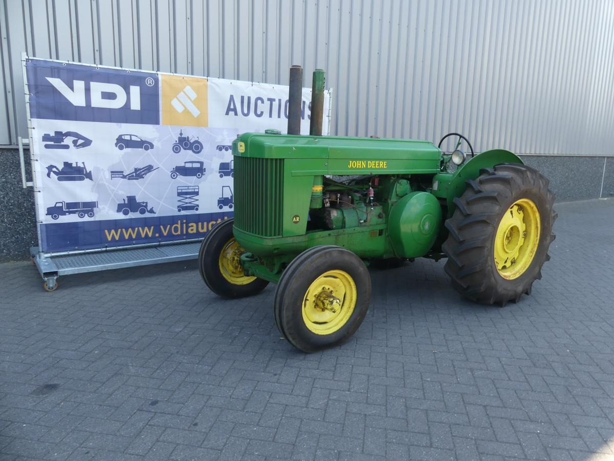 John-Deere AR - Traktor: foto 1 John-Deere AR - Traktor: foto 1
