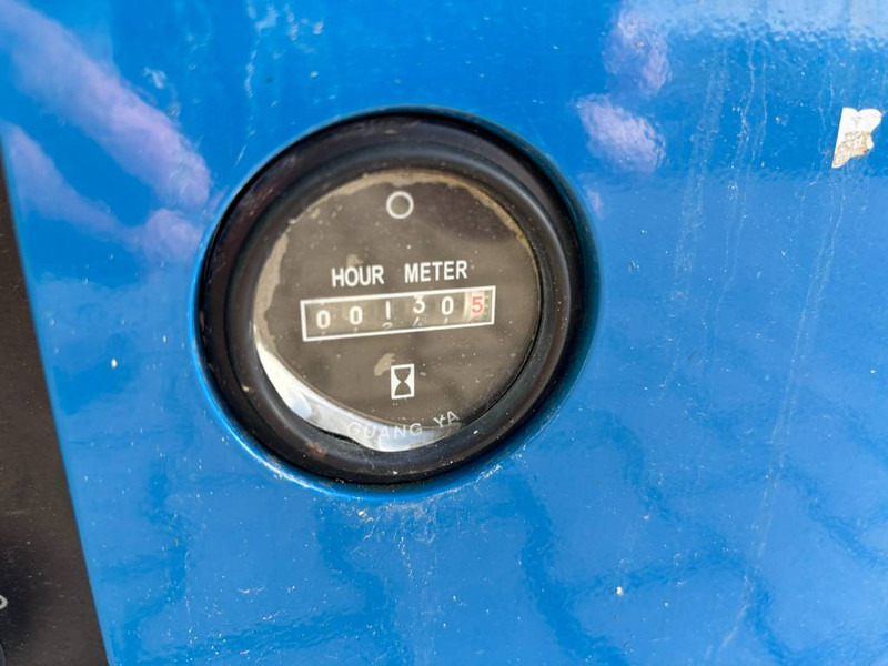 Yamei MS1330 - Ngritës gërshërë: foto 5 Yamei MS1330 - Ngritës gërshërë: foto 5