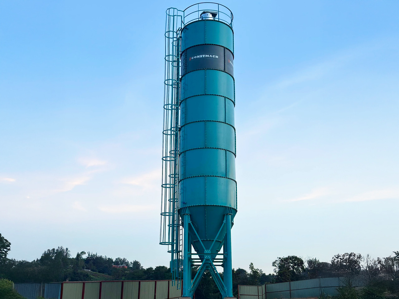 Constmach 100 Ton Capacity Cement Silo - Silos për çimento: foto 1 Constmach 100 Ton Capacity Cement Silo - Silos për çimento: foto 1