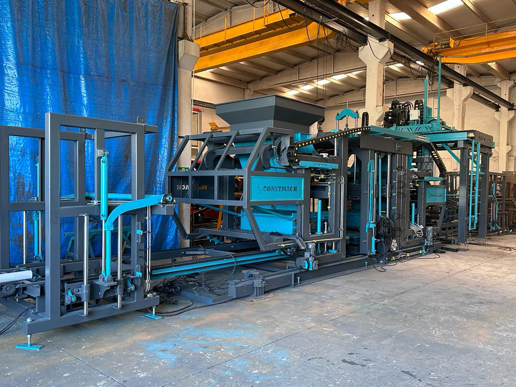 Constmach Machine de Fabrication de Blocs de Béton BS-20 Garantie de 2 ans - Makineri për prerjen e blloqeve: foto 1 Constmach Machine de Fabrication de Blocs de Béton BS-20 Garantie de 2 ans - Makineri për prerjen e blloqeve: foto 1