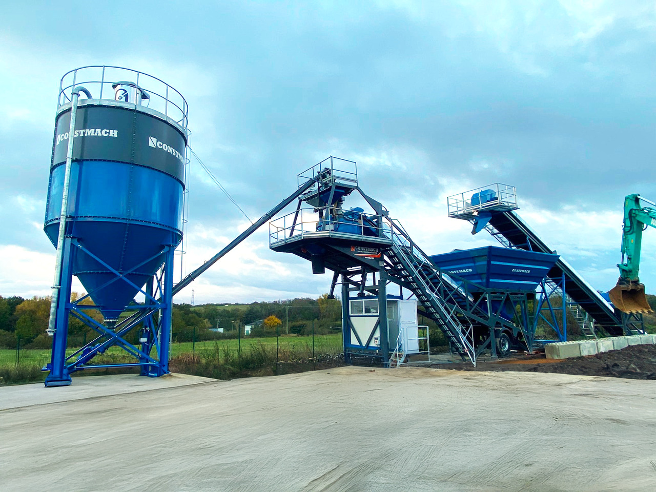 Constmach Mobile Betonmischanlage mit 30 m³/h - Impiant betoni: foto 2 Constmach Mobile Betonmischanlage mit 30 m³/h - Impiant betoni: foto 2