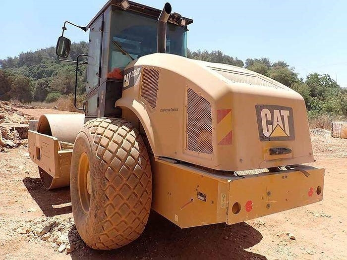 CAT CS64B - Pllakë vibratori: foto 5 CAT CS64B - Pllakë vibratori: foto 5