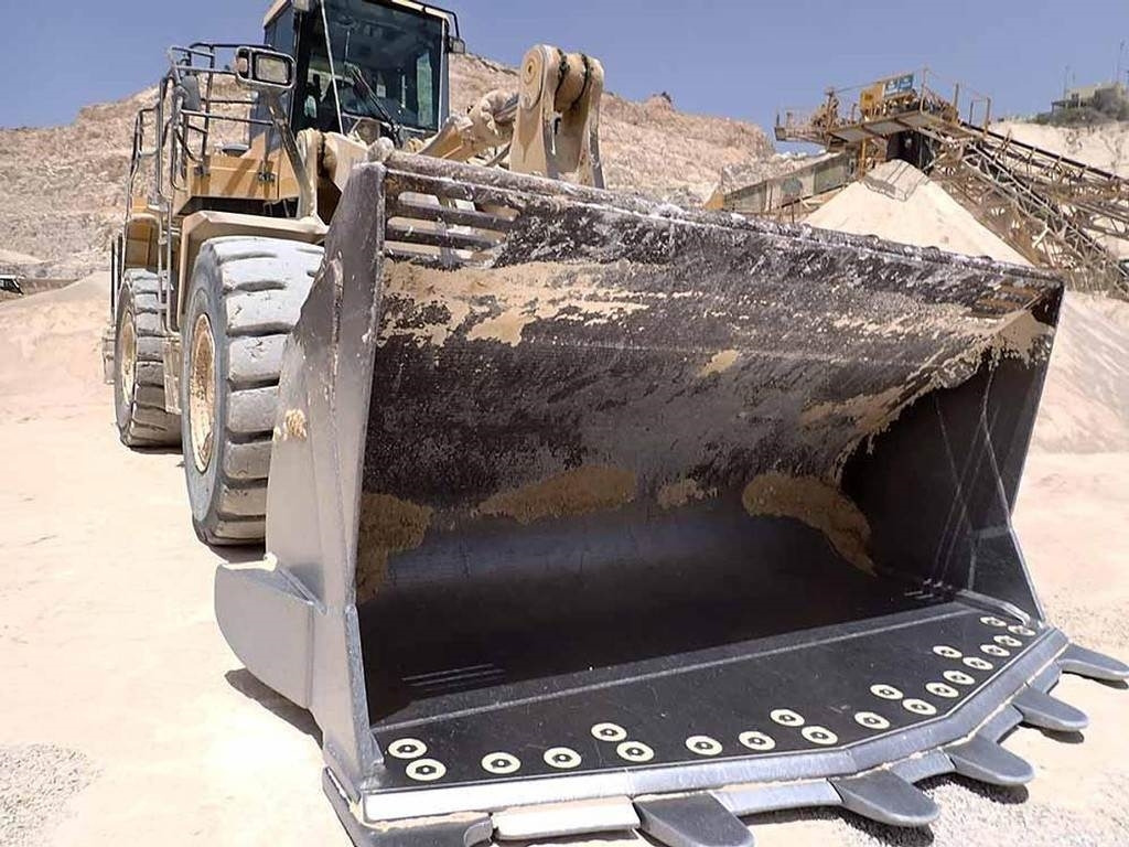 Komatsu WA600-8EO - Fadrom me goma: foto 3 Komatsu WA600-8EO - Fadrom me goma: foto 3