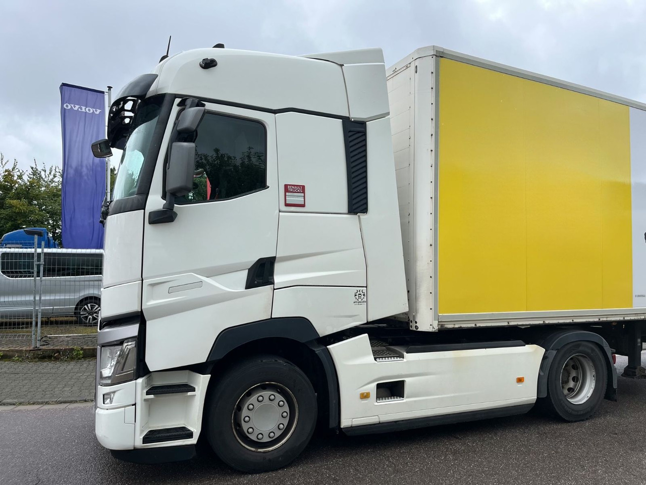 Renault T480 - Gjysmë-kamion: foto 5 Renault T480 - Gjysmë-kamion: foto 5