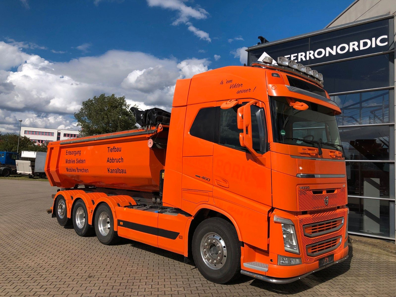 Volvo FH460 8x4 Tridem*Lift+LenkAchse*ALU*AHK*VollLuft - Kamion vetëshkarkues: foto 3 Volvo FH460 8x4 Tridem*Lift+LenkAchse*ALU*AHK*VollLuft - Kamion vetëshkarkues: foto 3