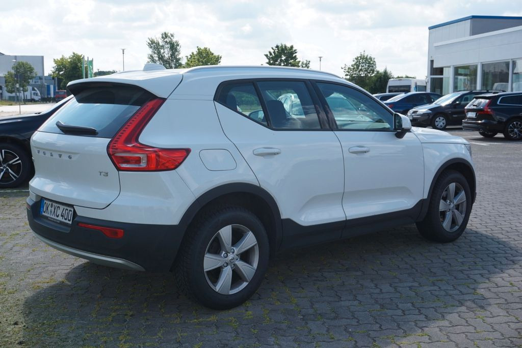 Volvo XC 40 T3 Momentum Pro 2WD - Veturë: foto 3 Volvo XC 40 T3 Momentum Pro 2WD - Veturë: foto 3