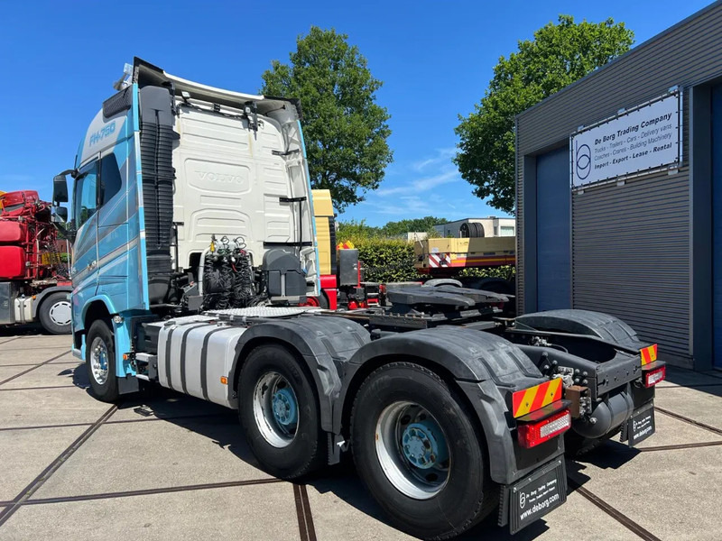 Volvo FH 16.750 6x4 - Gjysmë-kamion: foto 2 Volvo FH 16.750 6x4 - Gjysmë-kamion: foto 2