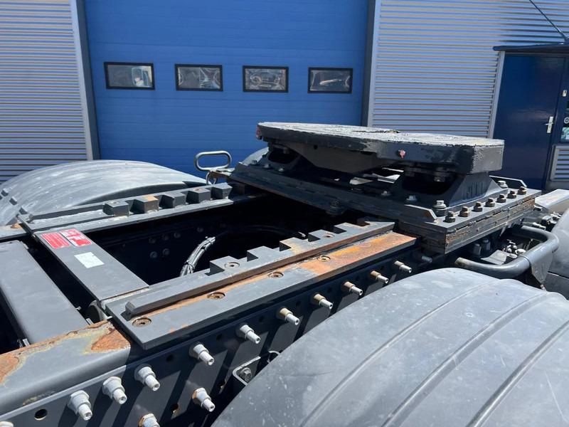 Volvo FH 16.750 6x4 - Gjysmë-kamion: foto 4 Volvo FH 16.750 6x4 - Gjysmë-kamion: foto 4