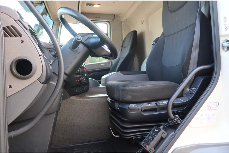 DAF CF 290 FA Bak + klep Dhollandia 2000 KG - Kamion vagonetë: foto 4 DAF CF 290 FA Bak + klep Dhollandia 2000 KG - Kamion vagonetë: foto 4