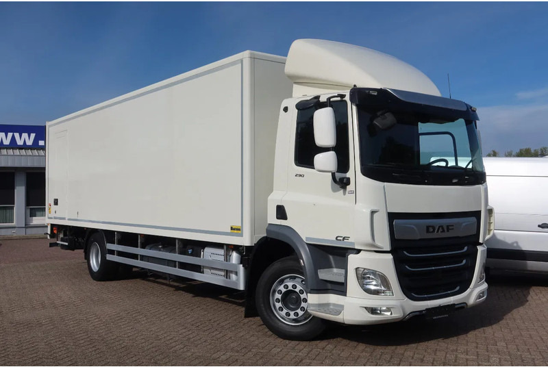 DAF CF 290 FA Bak + klep Dhollandia 2000 KG - Kamion vagonetë: foto 2 DAF CF 290 FA Bak + klep Dhollandia 2000 KG - Kamion vagonetë: foto 2