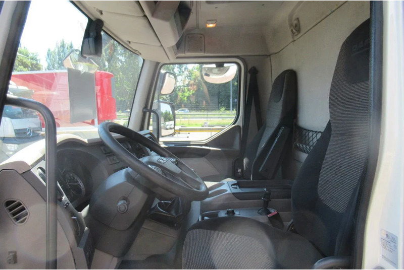 DAF LF 250 250 bak + klep + schuifzeil E6 - Kamion me tendë: foto 4 DAF LF 250 250 bak + klep + schuifzeil E6 - Kamion me tendë: foto 4