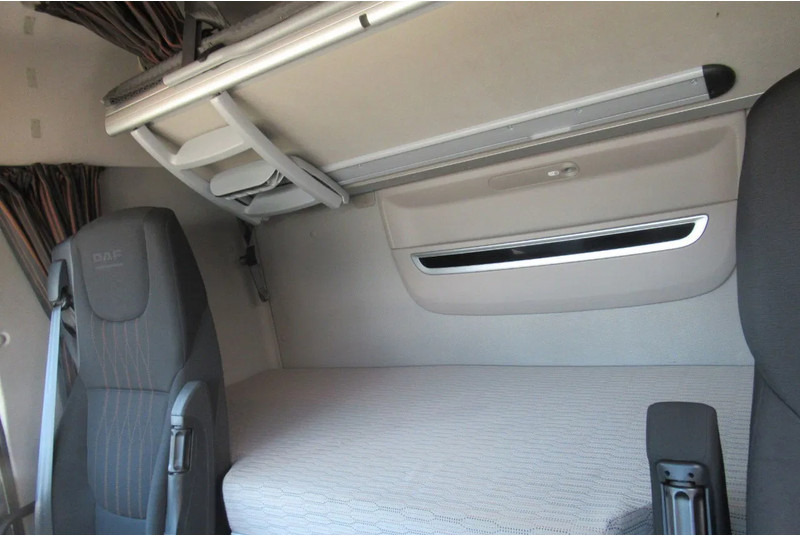 DAF XF 450 FAR BDF Systeem - Transportjer kontejnerësh/ Kamion me karroceri të çmontueshme: foto 4 DAF XF 450 FAR BDF Systeem - Transportjer kontejnerësh/ Kamion me karroceri të çmontueshme: foto 4