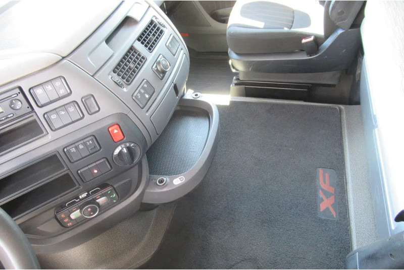 DAF XF 450 FAR BDF Systeem - Transportjer kontejnerësh/ Kamion me karroceri të çmontueshme: foto 5 DAF XF 450 FAR BDF Systeem - Transportjer kontejnerësh/ Kamion me karroceri të çmontueshme: foto 5