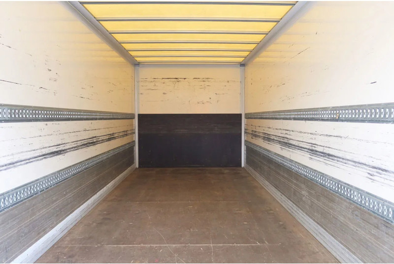 FUSO Canter Mistubishi Canter 7C18 - Kamion vagonetë: foto 4 FUSO Canter Mistubishi Canter 7C18 - Kamion vagonetë: foto 4