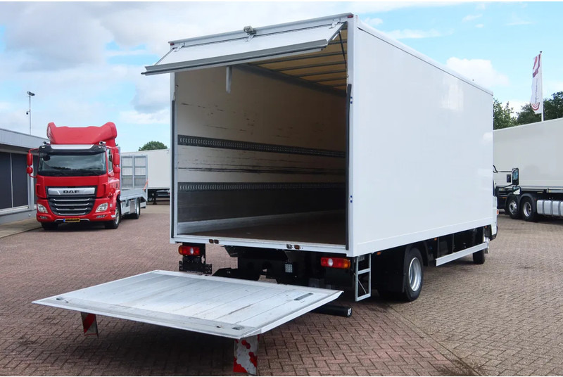 FUSO Canter Mistubishi Canter 7C18 - Kamion vagonetë: foto 3 FUSO Canter Mistubishi Canter 7C18 - Kamion vagonetë: foto 3