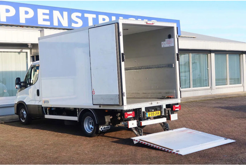 Iveco Daily 35C16 Carrier Xarios 350 Koel+Vries+verwarmen + stekker 220 volt, Dhollandia 750 kg klep - Furgon frigorifer: foto 4 Iveco Daily 35C16 Carrier Xarios 350 Koel+Vries+verwarmen + stekker 220 volt, Dhollandia 750 kg klep - Furgon frigorifer: foto 4