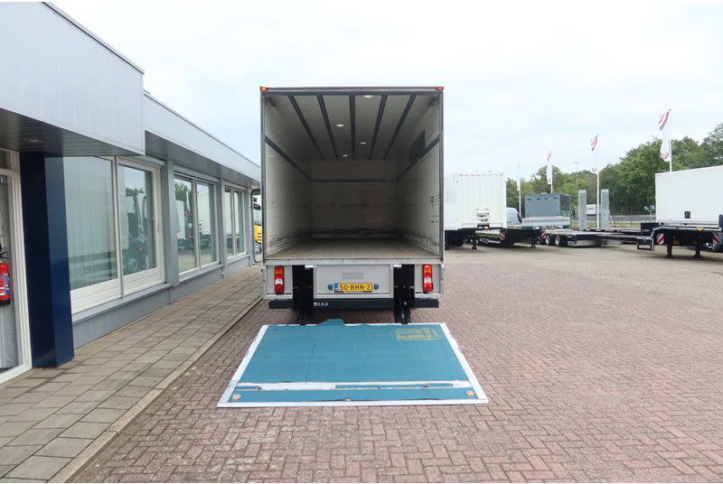 Mercedes-Benz Antos 1924 LL Bakwagen + laadklep 2500 kg - Kamion vagonetë: foto 4 Mercedes-Benz Antos 1924 LL Bakwagen + laadklep 2500 kg - Kamion vagonetë: foto 4