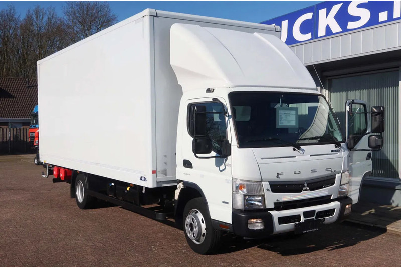 Mitsubishi Canter Fuso Bak + klep - Kamion vagonetë: foto 4 Mitsubishi Canter Fuso Bak + klep - Kamion vagonetë: foto 4