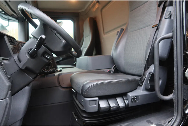 Scania P250 Bak+ Klep Dhollandia 1500 kg. Black line - Kamion vagonetë: foto 5 Scania P250 Bak+ Klep Dhollandia 1500 kg. Black line - Kamion vagonetë: foto 5