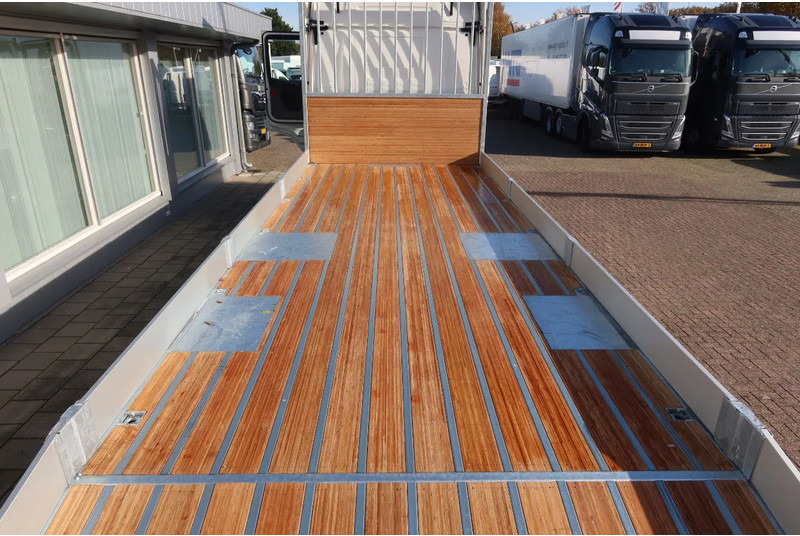 Scania R500 NGS Machine oprijwagen Stuur as. - Autotransportues: foto 4 Scania R500 NGS Machine oprijwagen Stuur as. - Autotransportues: foto 4