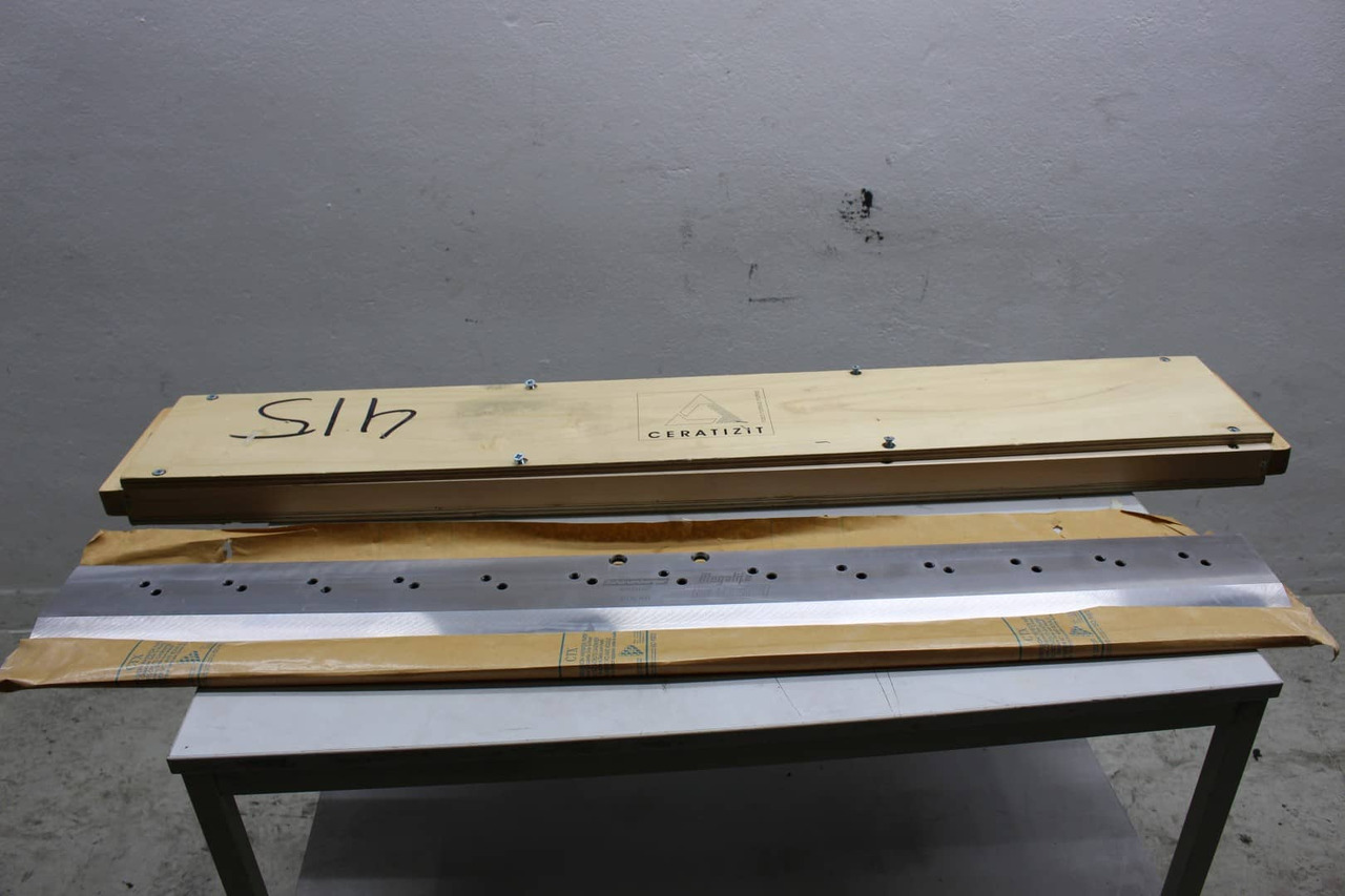 Polar-Wohlenberg-Perfecta-Schneider Senator 72-80-92-115-137-155 - Makinë për prerje letre: foto 5 Polar-Wohlenberg-Perfecta-Schneider Senator 72-80-92-115-137-155 - Makinë për prerje letre: foto 5