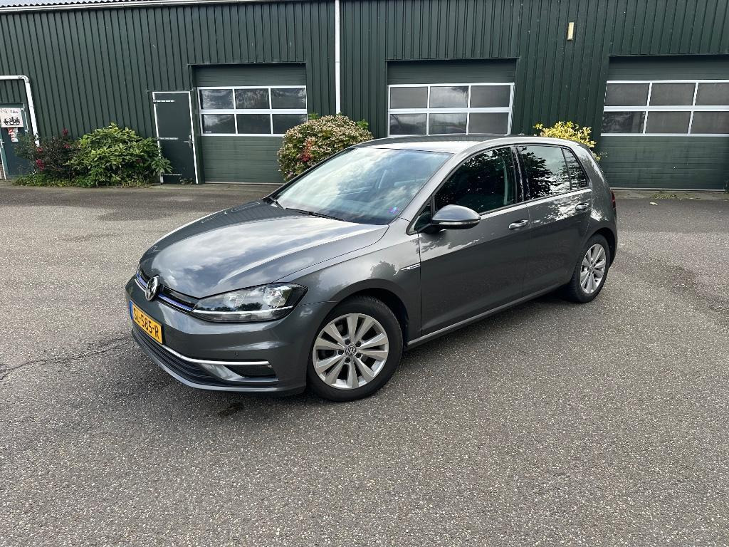 Volkswagen Golf 1.5 TSI 130pk Comfortline Business automaat - Veturë: foto 1 Volkswagen Golf 1.5 TSI 130pk Comfortline Business automaat - Veturë: foto 1