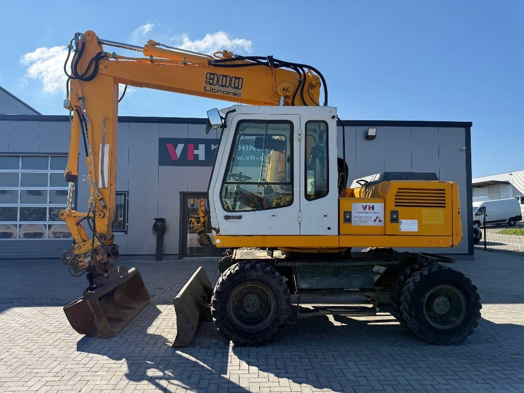 Liebherr A 900 Litronic - Ekskavator me goma: foto 2 Liebherr A 900 Litronic - Ekskavator me goma: foto 2