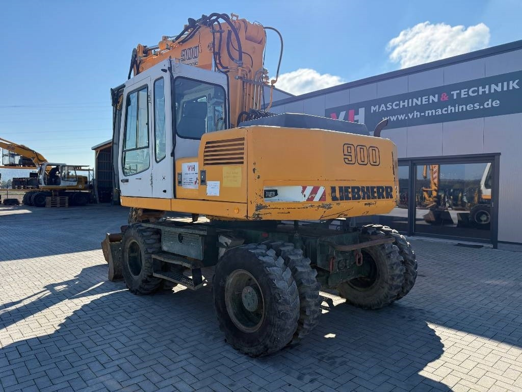 Liebherr A 900 Litronic - Ekskavator me goma: foto 3 Liebherr A 900 Litronic - Ekskavator me goma: foto 3