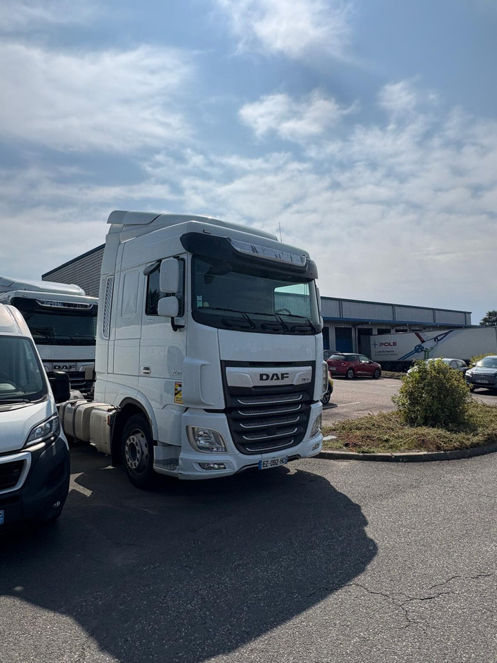 DAF XF480 - Gjysmë-kamion: foto 1 DAF XF480 - Gjysmë-kamion: foto 1