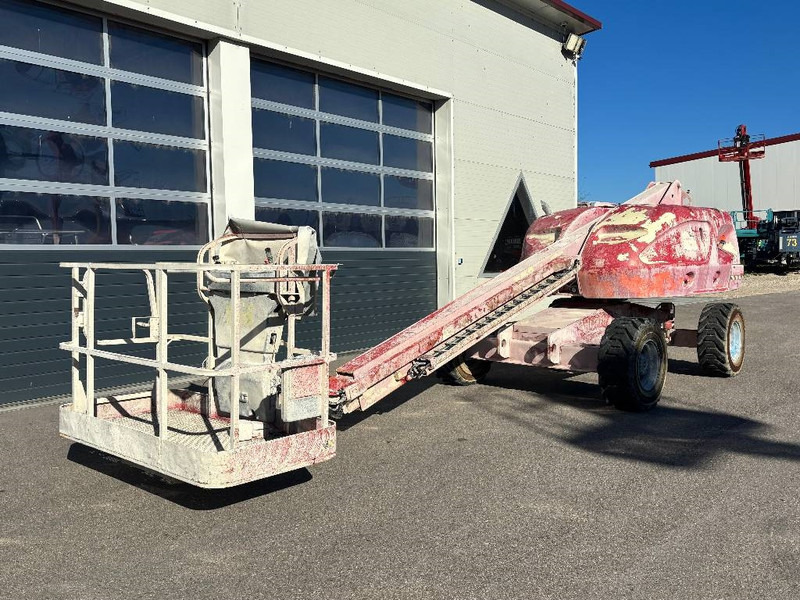 JLG 400 S 14,20m Diesel 4x4 Teleskop-Arbeitsbühne - Krah me çernjerë: foto 5 JLG 400 S 14,20m Diesel 4x4 Teleskop-Arbeitsbühne - Krah me çernjerë: foto 5